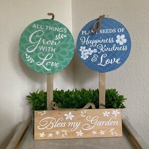 “Bless My Garden” Hanging Sign & 2 More Round Signs